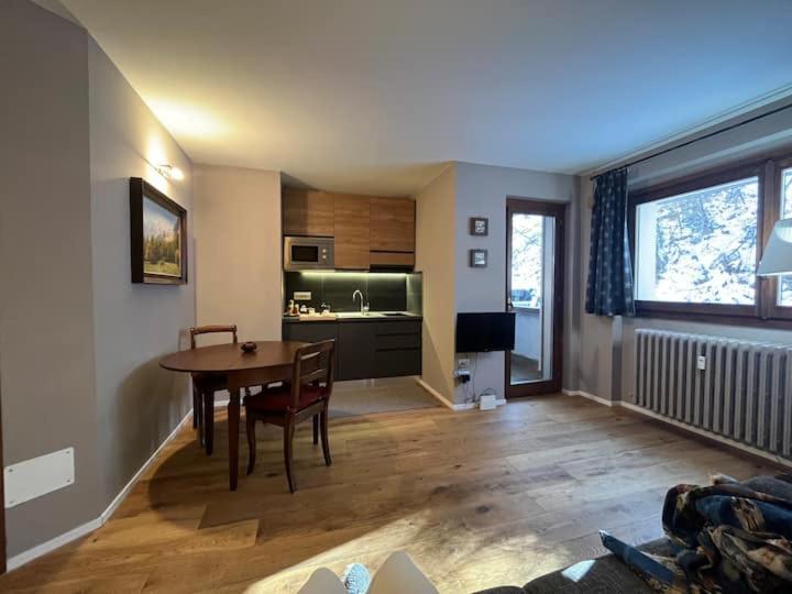 Raffinato Ed Accogliente Monolocale Di Montagna Apartment Breuil-Cervinia Exterior photo